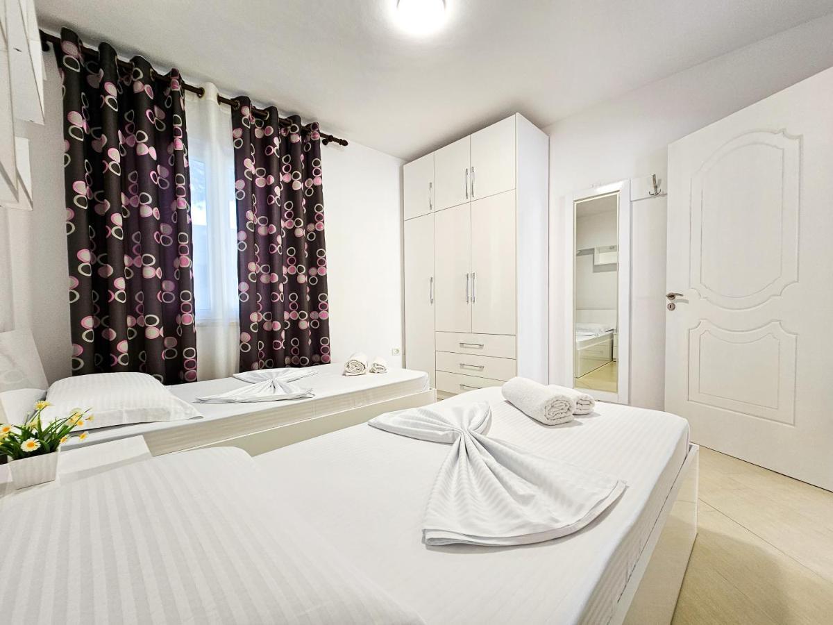 Apartment Sunset Sea View Two Bedroom Golem (Tirana)